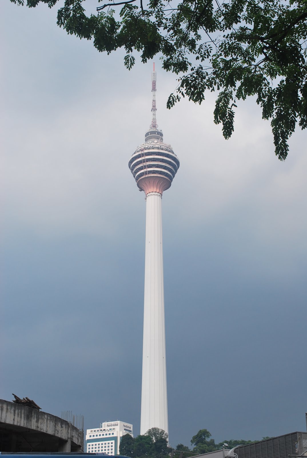 Wan's Footprints the World: KL Tower: A tower with a revolving restaurant